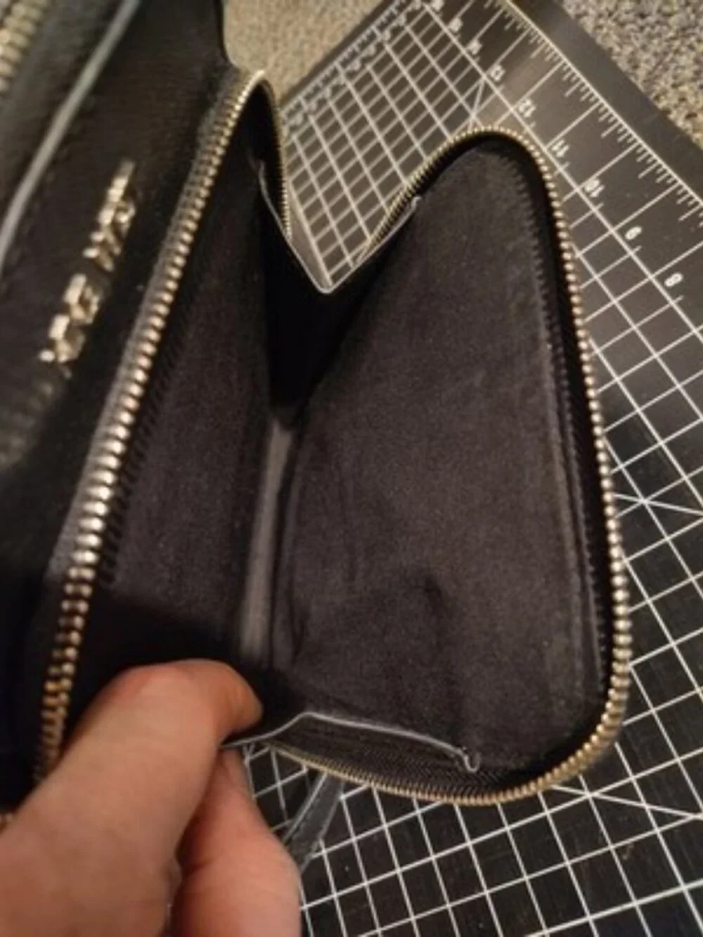 Nine West Black Saffiano Faux Leather Crossbody Phone Bag Silver Hardware